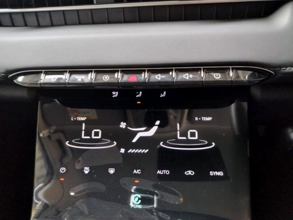 Photo 15 of 27