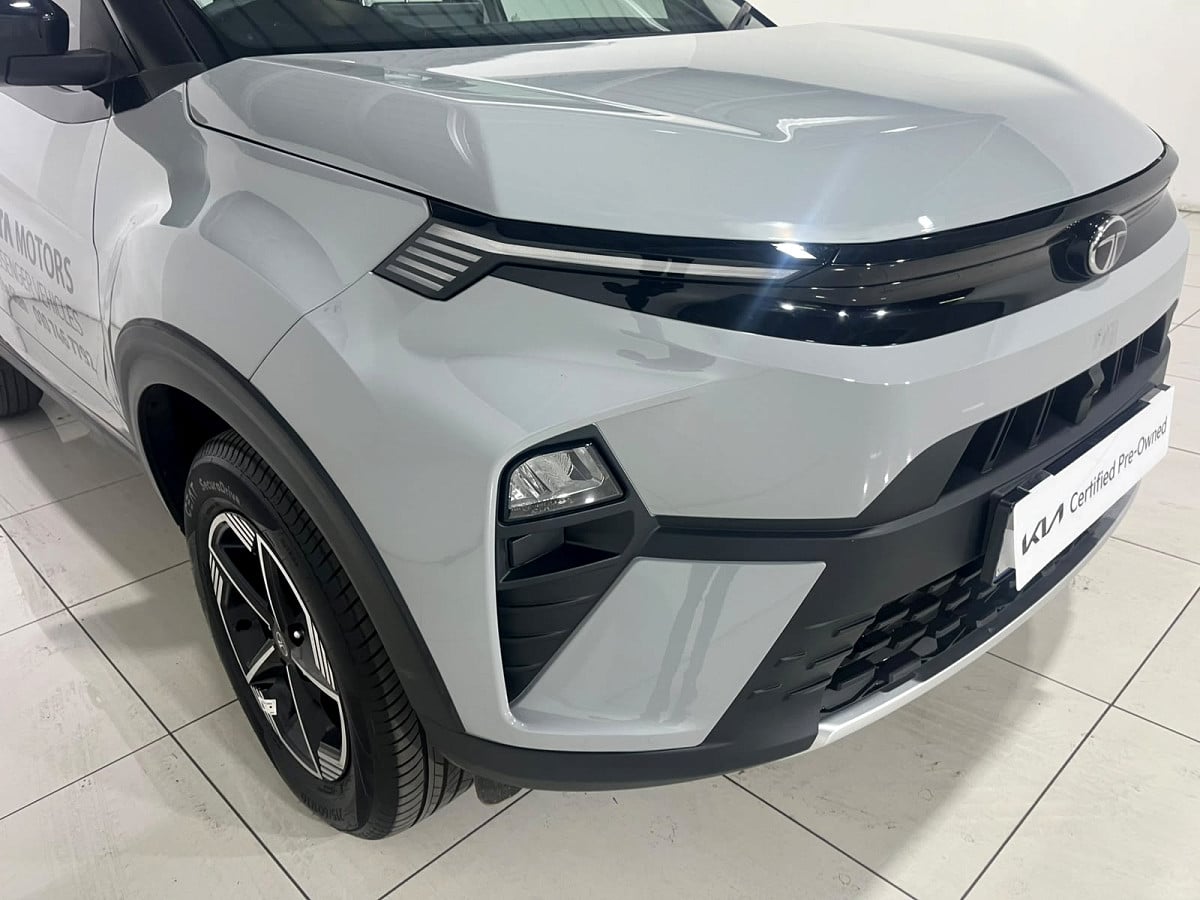 Photo 8 of 29
