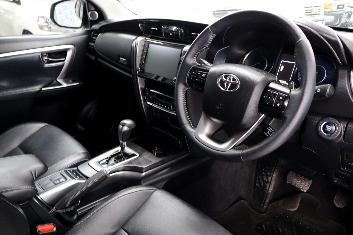 Photo 11 of 12