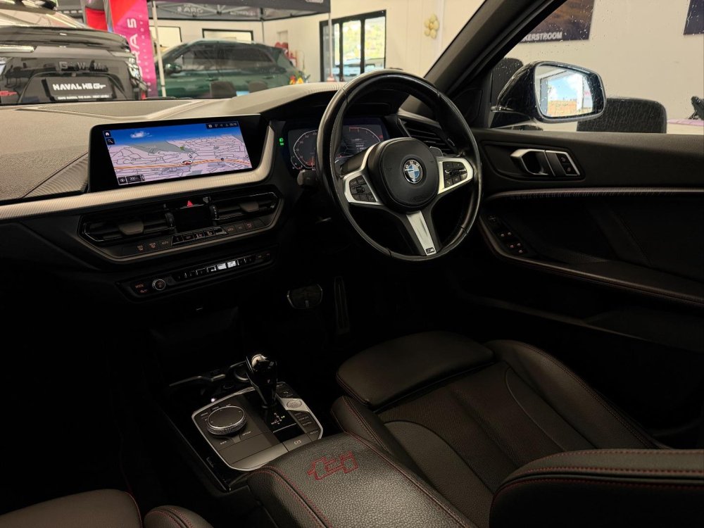 Photo 20 of 28