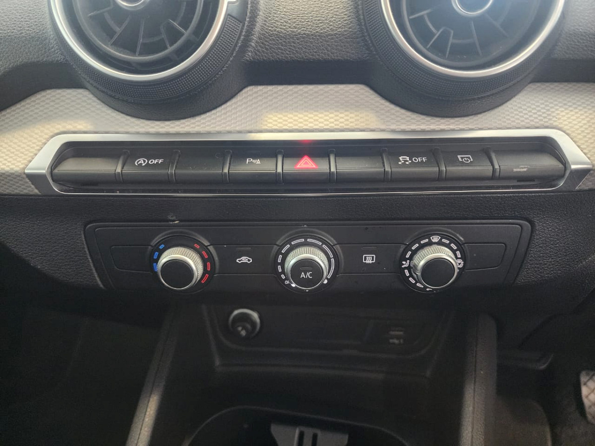 Photo 18 of 25