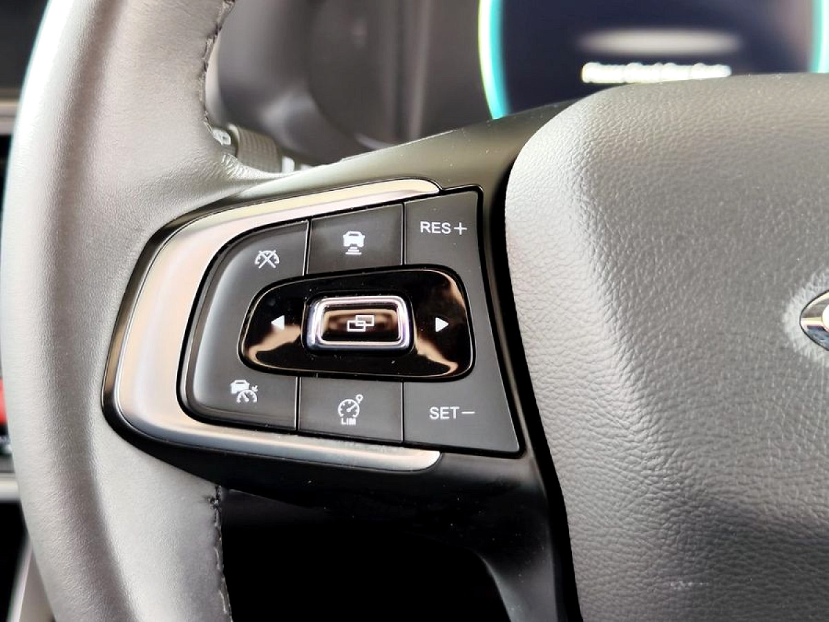 Photo 27 of 30