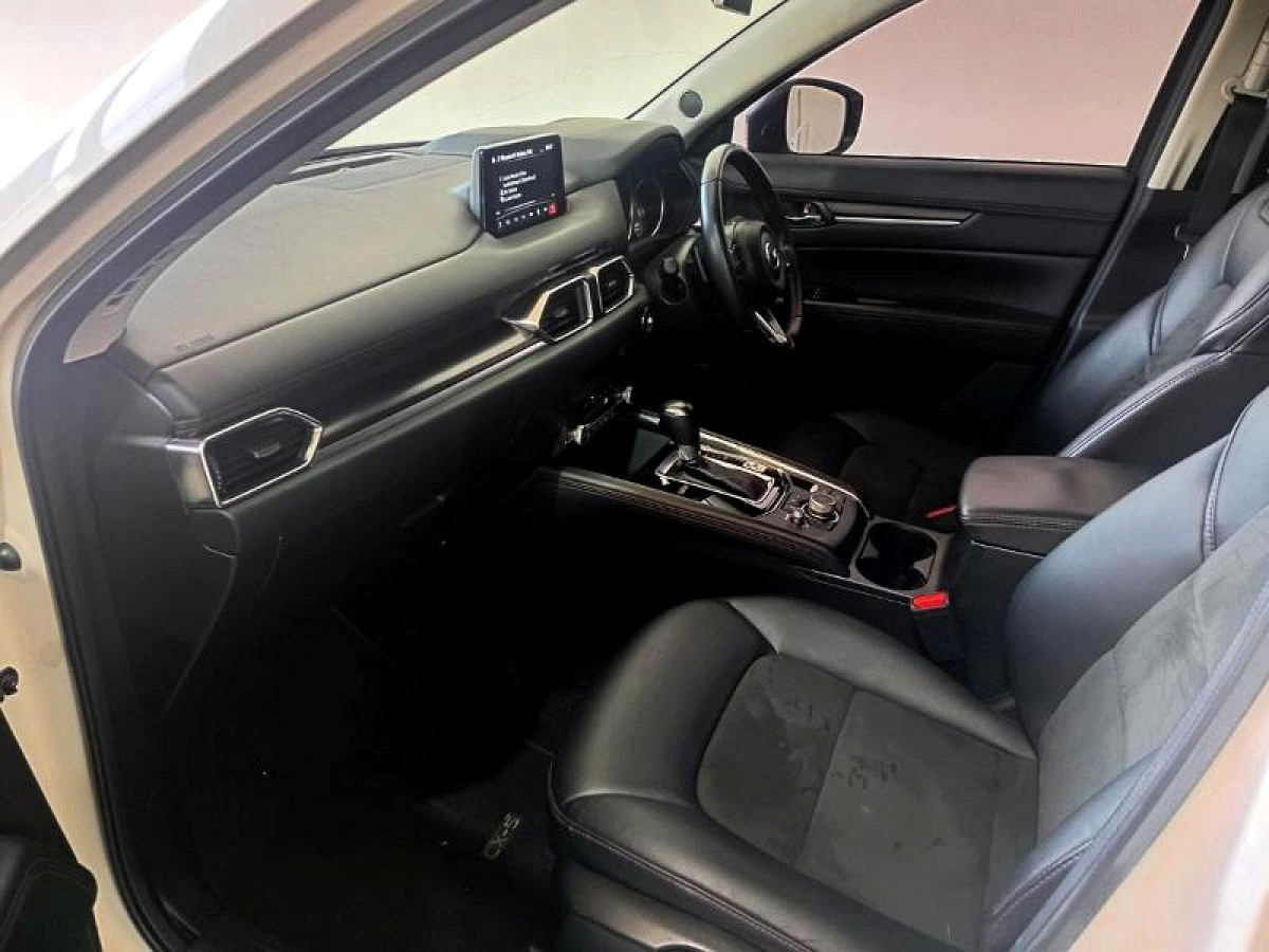 Photo 19 of 20