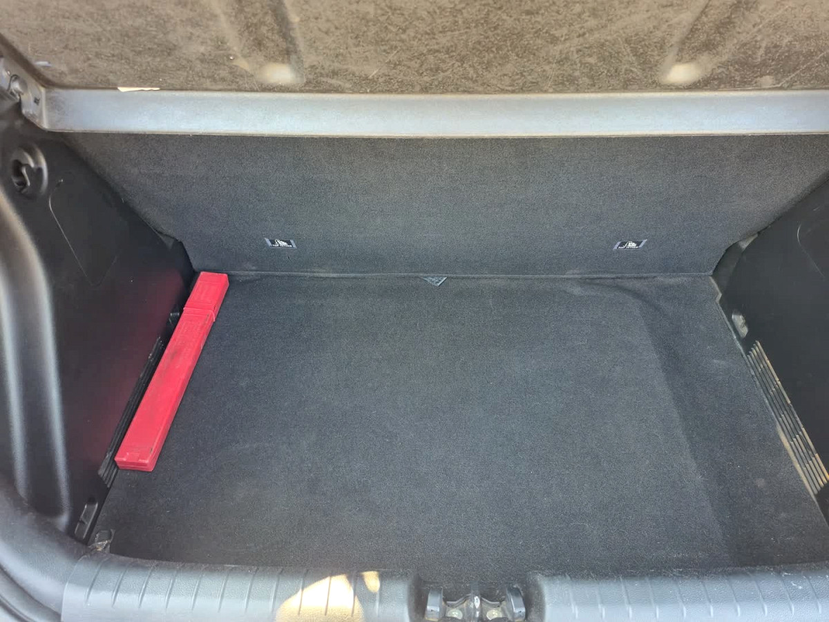 Photo 14 of 20