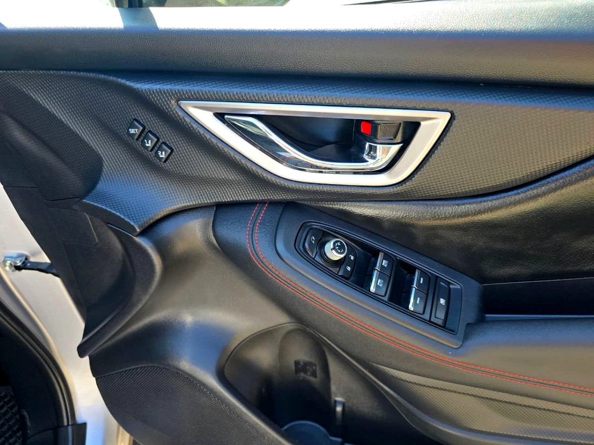 Photo 16 of 25