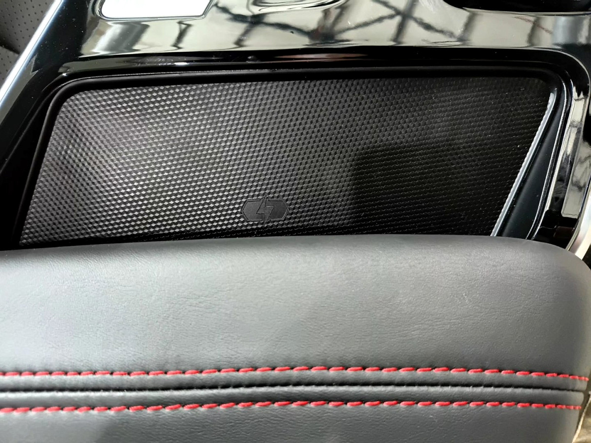 Photo 16 of 20
