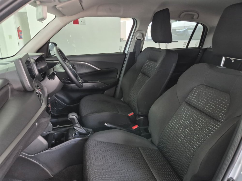 Photo 13 of 15
