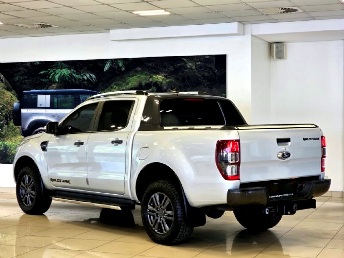 Photo 7 of 19