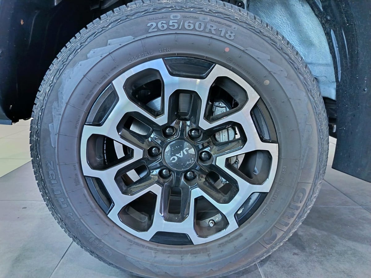Photo 15 of 24
