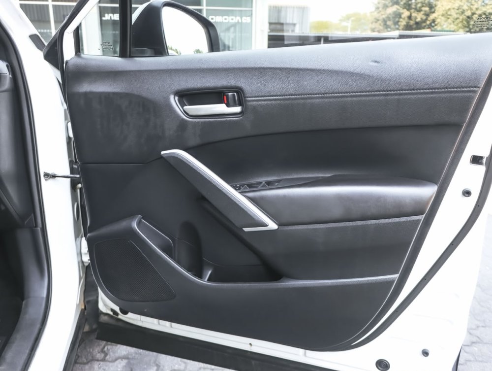 Photo 14 of 27