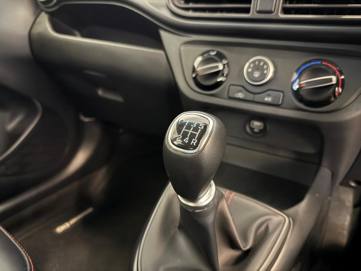 Photo 19 of 21