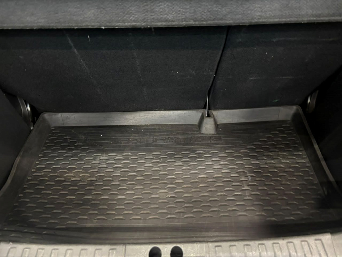 Photo 15 of 17